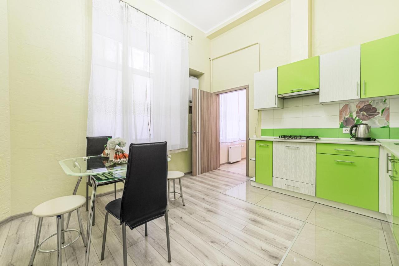Apartment Near Deribasovskaya Odesa Exterior photo